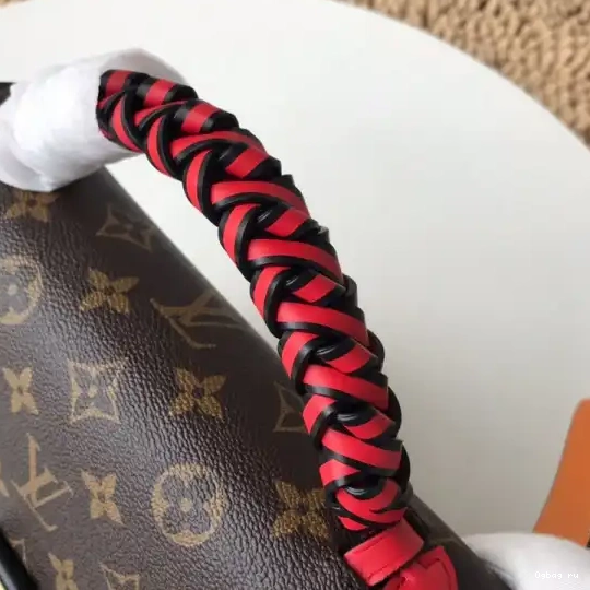 METIS Louis Vuitton POCHETTE 0629